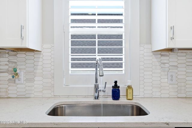 135 NE 75th Street, Oak Island, NC 28465