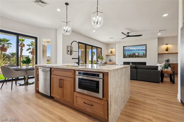 10480 Premia Place, Las Vegas, NV 89135