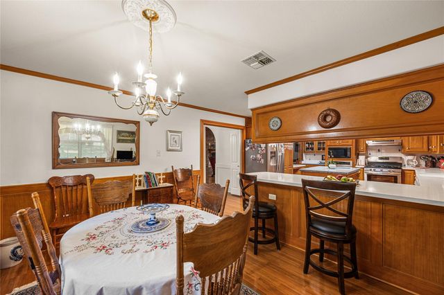 423 Jane Street, East Bernard, TX 77435