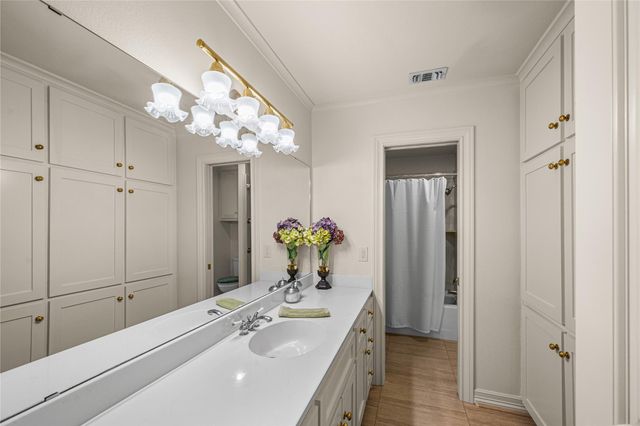 423 Jane Street, East Bernard, TX 77435