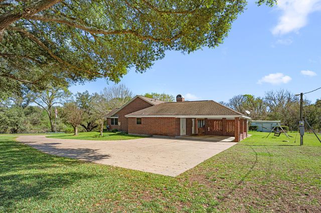 423 Jane Street, East Bernard, TX 77435
