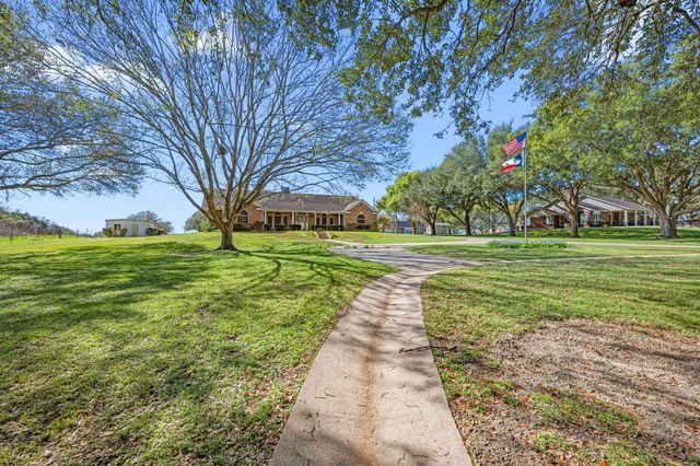 423 Jane Street, East Bernard, TX 77435