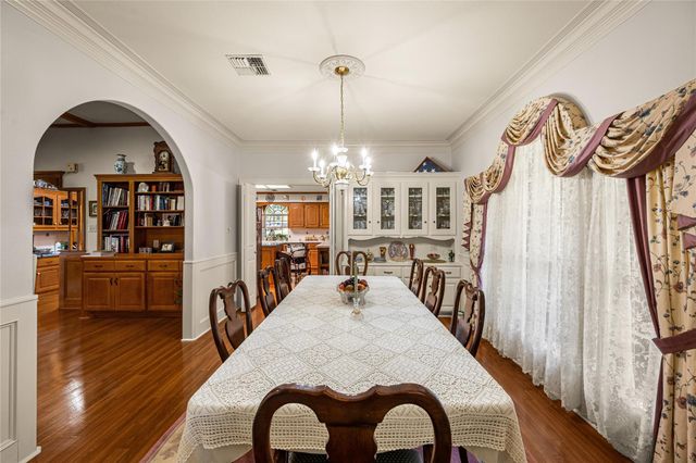 423 Jane Street, East Bernard, TX 77435