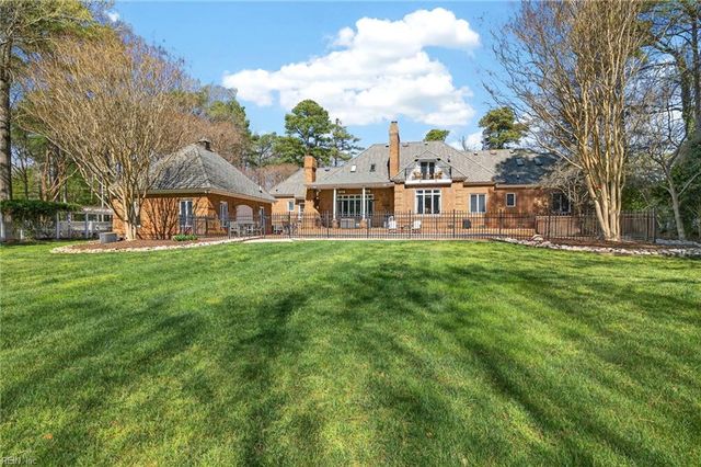 1613 Duke Of Windsor RD, Virginia Beach, VA 23454