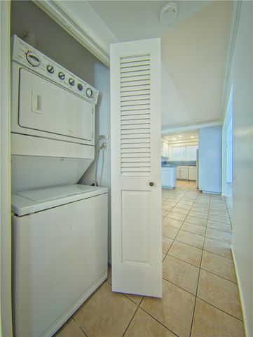 3299 Via Carrizo B, Laguna Woods, CA 92637
