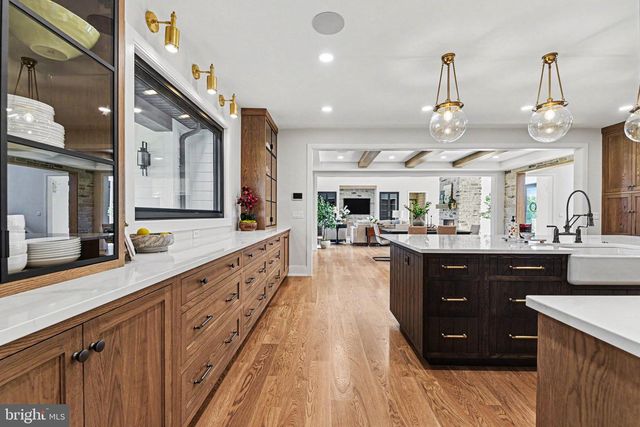 102 CALIA CIRCLE, Hummelstown, PA 17036