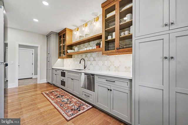 102 CALIA CIRCLE, Hummelstown, PA 17036