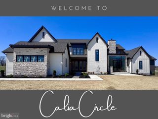 102 CALIA CIRCLE, Hummelstown, PA 17036