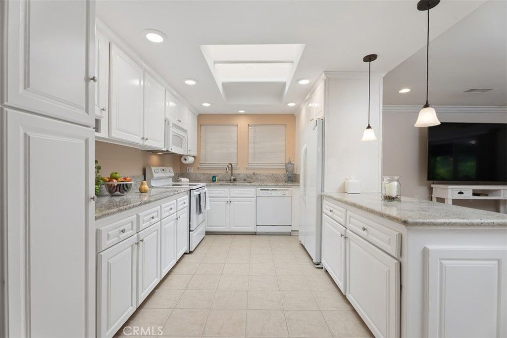 581 Avenida Majorca Q, Laguna Woods, CA 92637 — photo 4