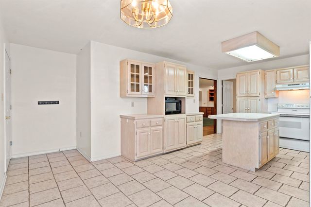 155 Jaybird, Searcy, AR 72143