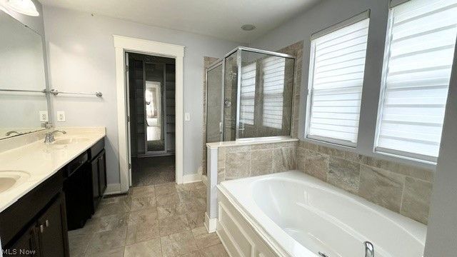 1392 Muirwood Drive, Brunswick, OH 44212