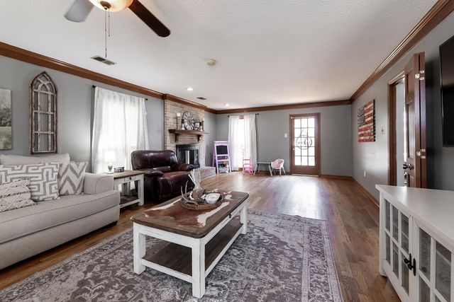 2800 ROCKCREEK PKY, Memphis, TN 38016