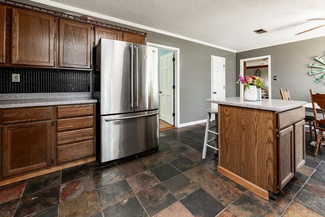2800 ROCKCREEK PKY, Memphis, TN 38016