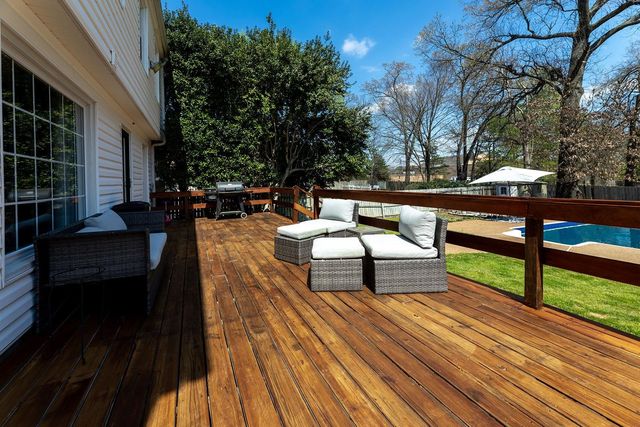 2800 ROCKCREEK PKY, Memphis, TN 38016