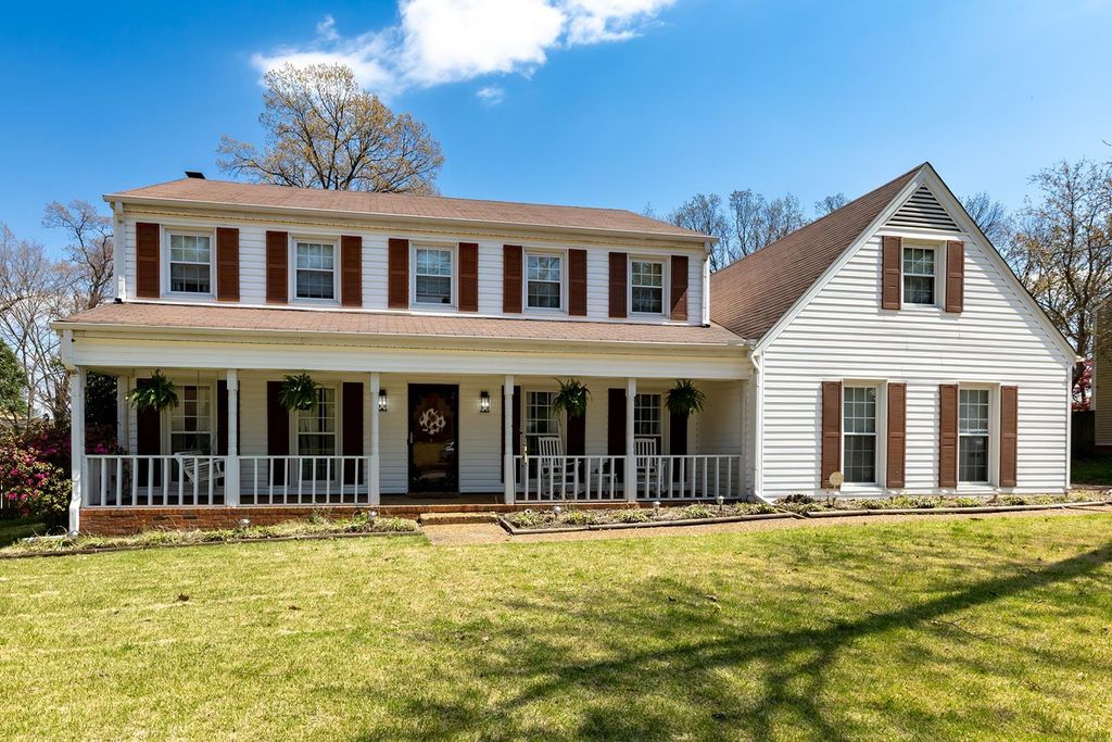 2800 ROCKCREEK PKY, Memphis, TN 38016