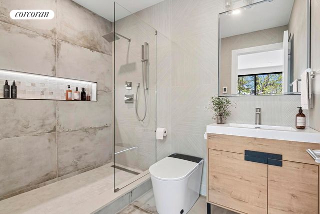297 BAINBRIDGE Street, New York City, NY 11233
