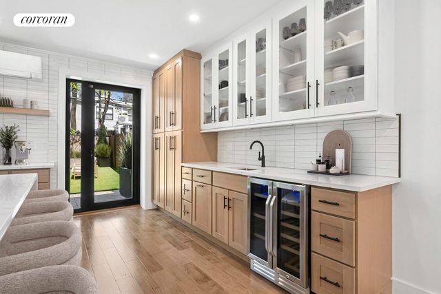 297 BAINBRIDGE Street, New York City, NY 11233