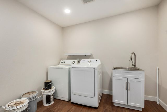 1842 N 37TH Street, Phoenix, AZ 85008