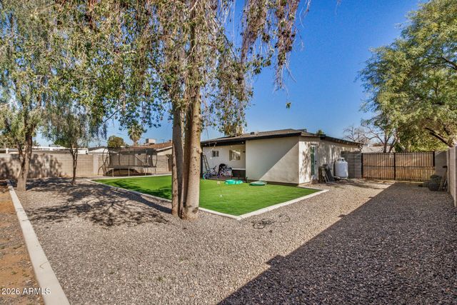 1842 N 37TH Street, Phoenix, AZ 85008