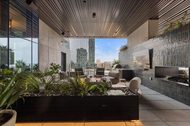 610 Davis ST 2503, Austin, TX 78701