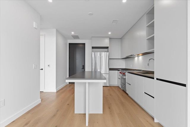 610 Davis ST 2503, Austin, TX 78701