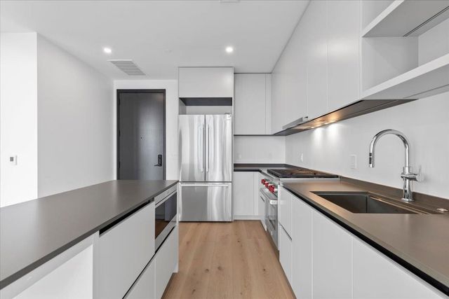 610 Davis ST 2503, Austin, TX 78701