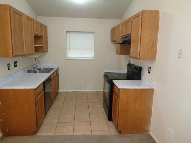 1736 Hazelwood Street, Conroe, TX 77301