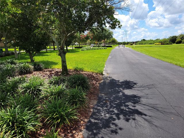 6587 OLD CARRIAGE ROAD, Winter Garden, FL 34787