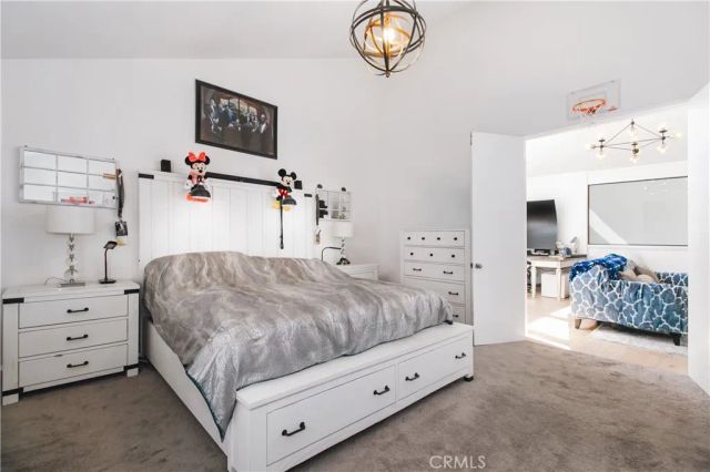 19865 Hiawatha Street, Chatsworth, CA 91311