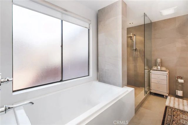 19865 Hiawatha Street, Chatsworth, CA 91311