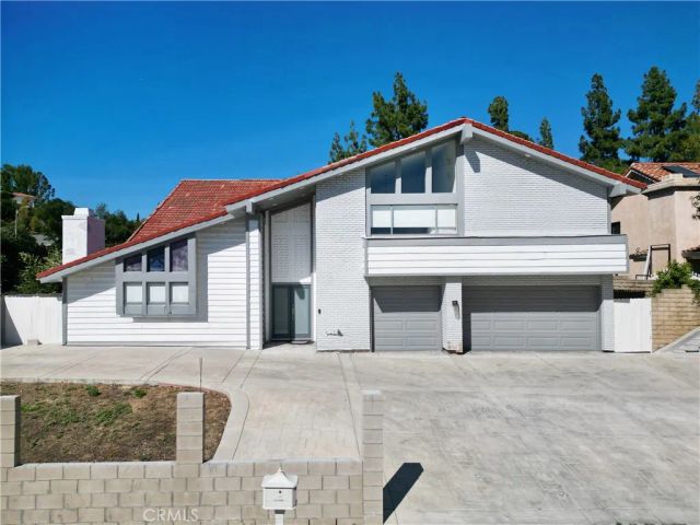 19865 Hiawatha Street, Chatsworth, CA 91311