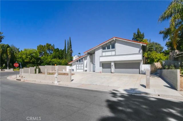 19865 Hiawatha Street, Chatsworth, CA 91311