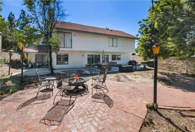 19865 Hiawatha Street, Chatsworth, CA 91311