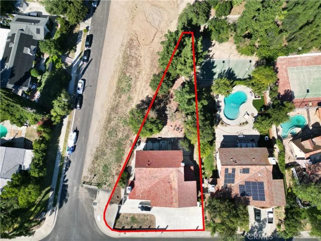 19865 Hiawatha Street, Chatsworth, CA 91311