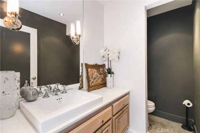 19865 Hiawatha Street, Chatsworth, CA 91311