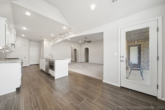 3730 S 13th Place, Broken Arrow, OK 74011