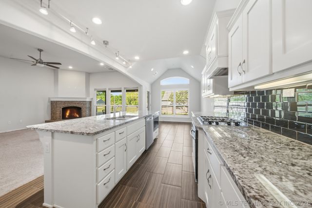 3730 S 13th Place, Broken Arrow, OK 74011