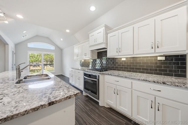 3730 S 13th Place, Broken Arrow, OK 74011