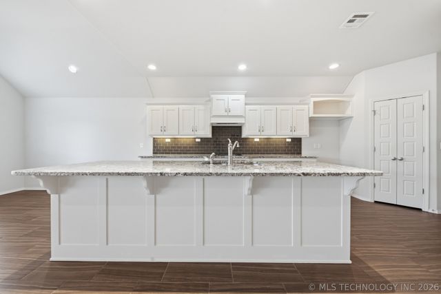 3730 S 13th Place, Broken Arrow, OK 74011