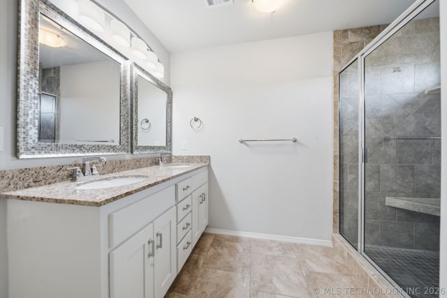 3730 S 13th Place, Broken Arrow, OK 74011