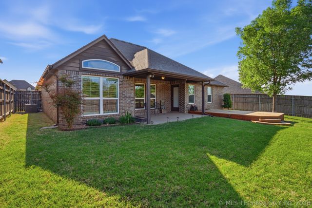 3730 S 13th Place, Broken Arrow, OK 74011
