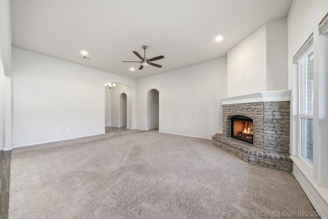 3730 S 13th Place, Broken Arrow, OK 74011