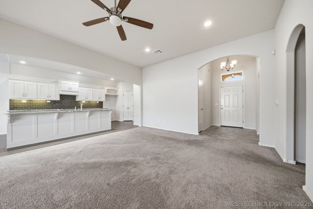 3730 S 13th Place, Broken Arrow, OK 74011