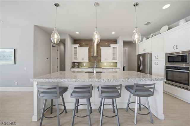 1210 Mineo DR, Punta Gorda, FL 33950