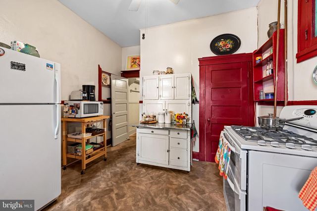 202 E 31ST ST, Baltimore, MD 21218