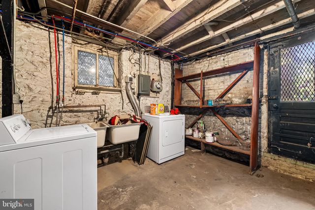 202 E 31ST ST, Baltimore, MD 21218