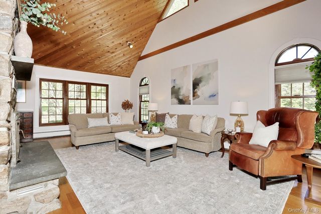 3 Stone Haven Road, West Nyack, NY 10994