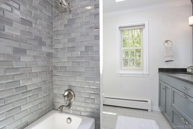 3 Stone Haven Road, West Nyack, NY 10994