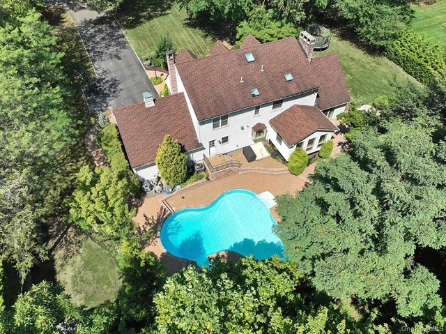 3 Stone Haven Road, West Nyack, NY 10994