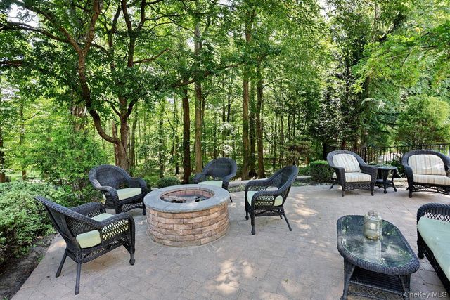 3 Stone Haven Road, West Nyack, NY 10994